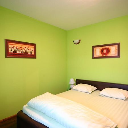 Private 4Br-2Ba Guest House Dryanovo With Pool And Free Parking Экстерьер фото