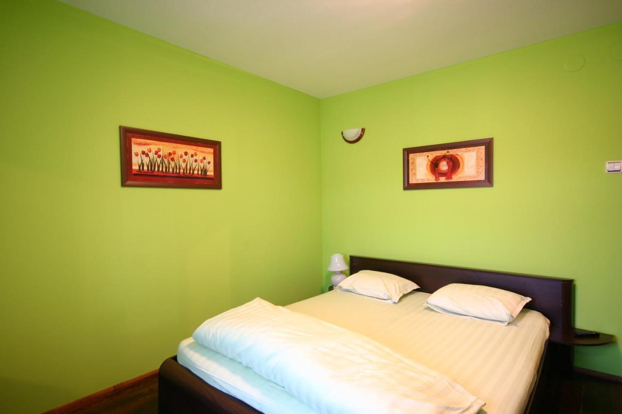 Private 4Br-2Ba Guest House Dryanovo With Pool And Free Parking Экстерьер фото
