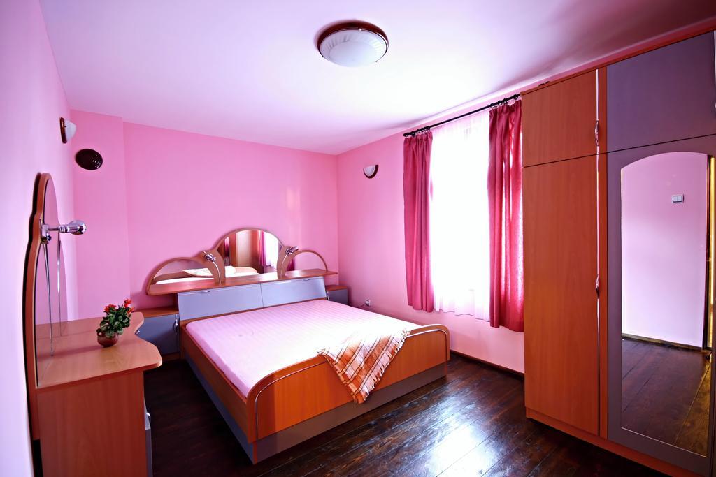 Private 4Br-2Ba Guest House Dryanovo With Pool And Free Parking Экстерьер фото